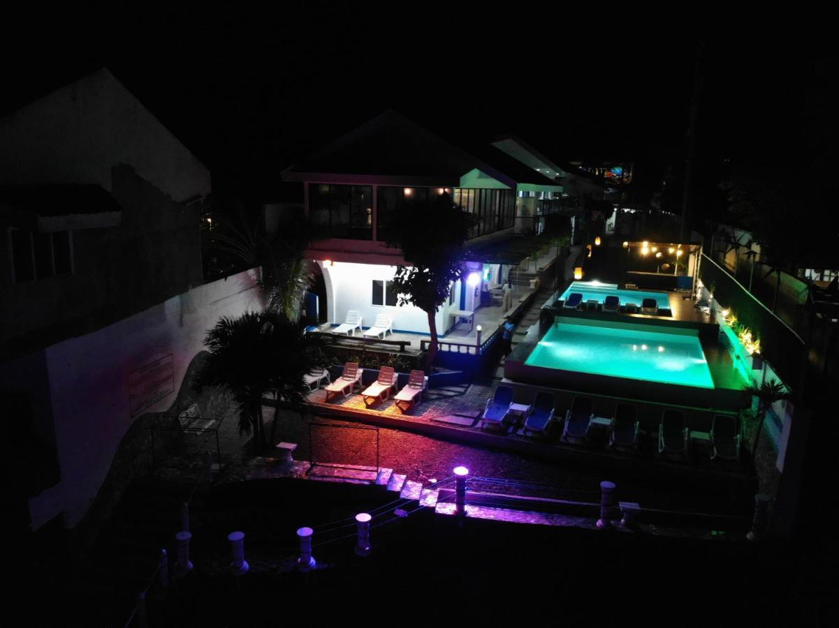 Pescadores Suites Moalboal Luaran gambar